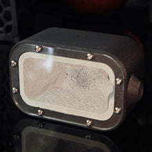 Laden Sie das Bild in den Galerie-Viewer, Cave Nest Single Chamber